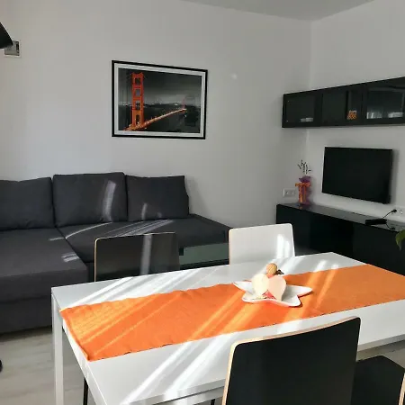 Fine & Shine Apartament Pula