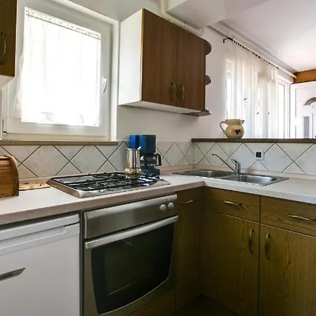 Fine & Shine * Пула